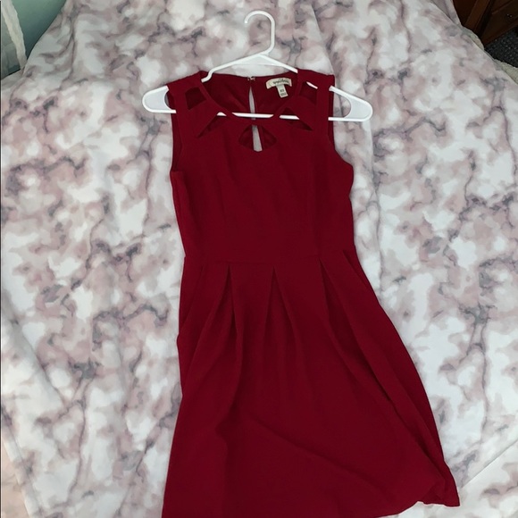 Red Dress (one in middle) - Picture 2 of 3